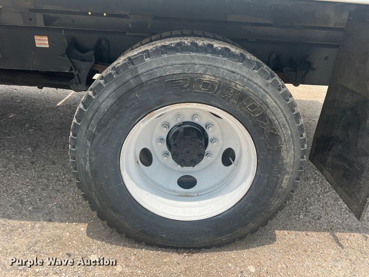 image for item DN3040 2013 Ford F750 Super Duty  forestry bucket truck