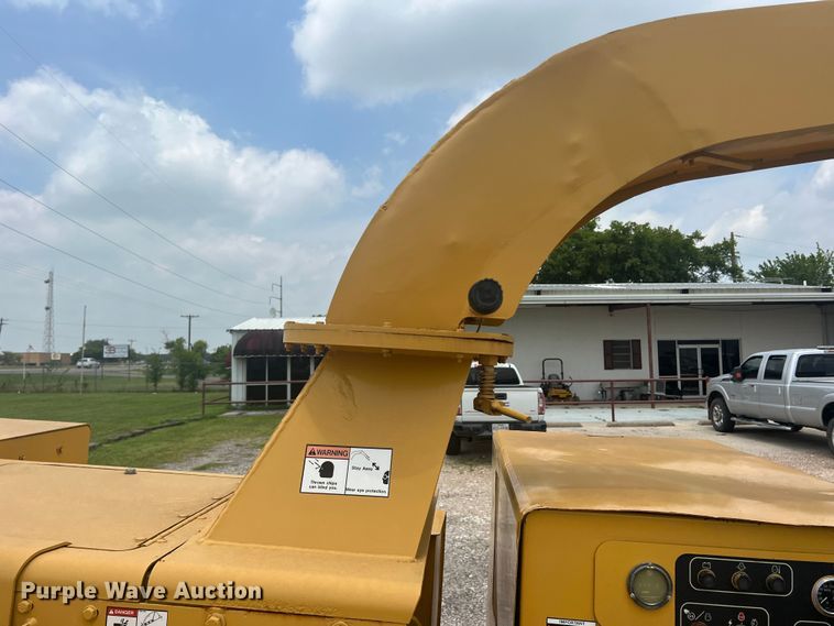 image for item DN3041 2003 Vermeer BC1800A  wood chipper