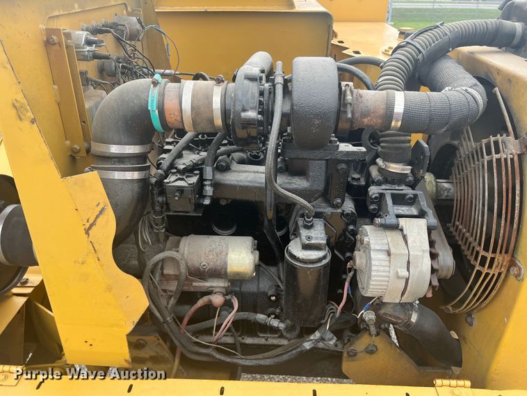 image for item DN3041 2003 Vermeer BC1800A  wood chipper