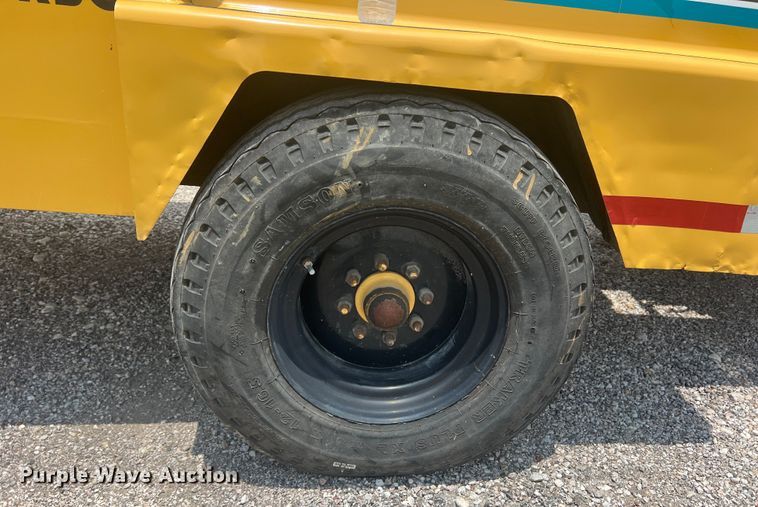 image for item DN3041 2003 Vermeer BC1800A  wood chipper