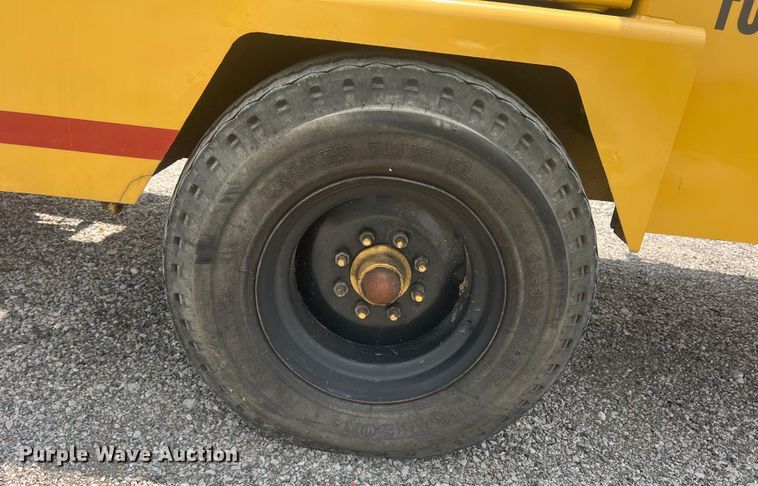 image for item DN3041 2003 Vermeer BC1800A  wood chipper