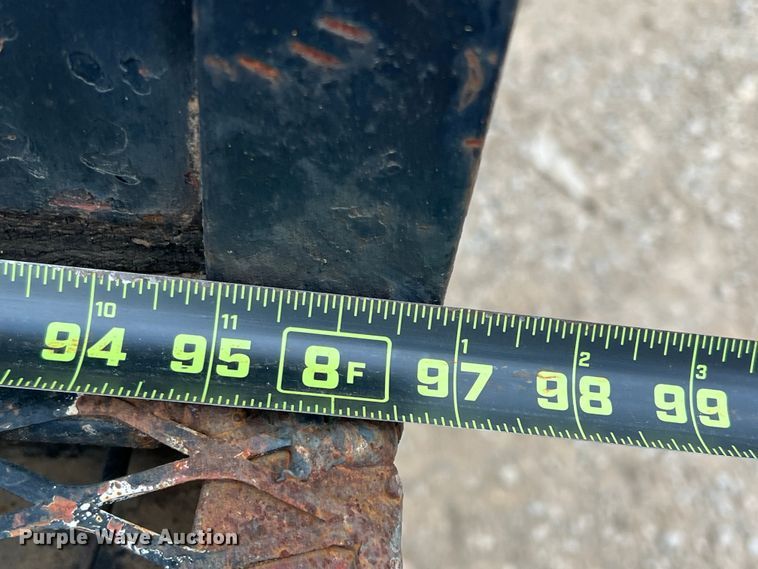 image for item DN3100 1995 International 4900  fuel / lube truck