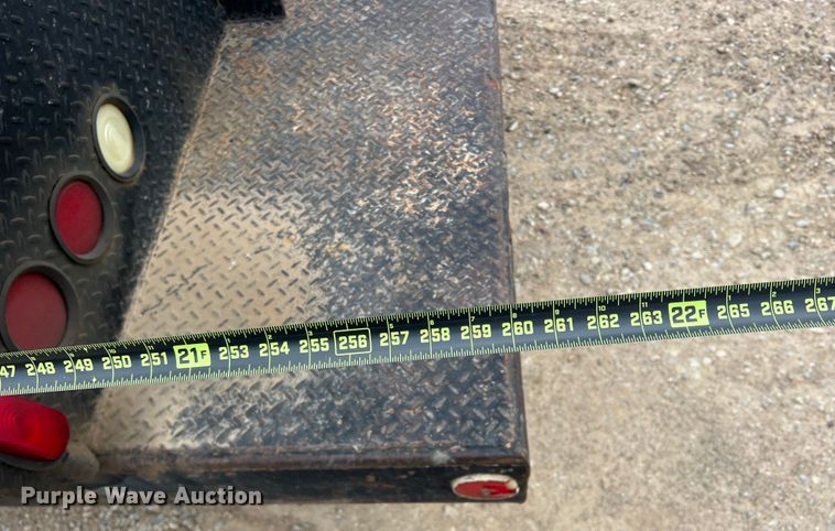 image for item DN3100 1995 International 4900  fuel / lube truck