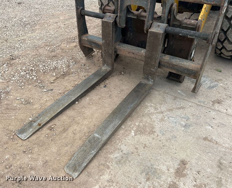 image for item DN3102 2005 Komatsu WA250-5  wheel loader