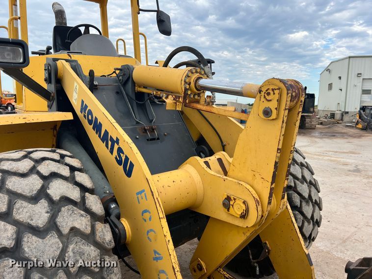 image for item DN3102 2005 Komatsu WA250-5  wheel loader