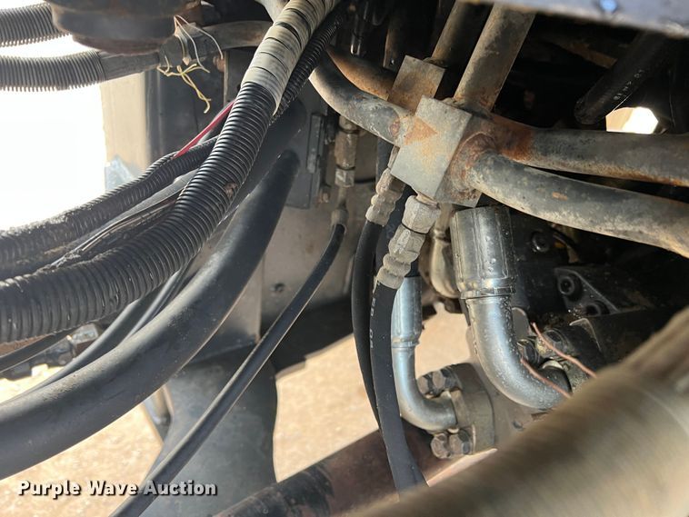 image for item DN3102 2005 Komatsu WA250-5  wheel loader