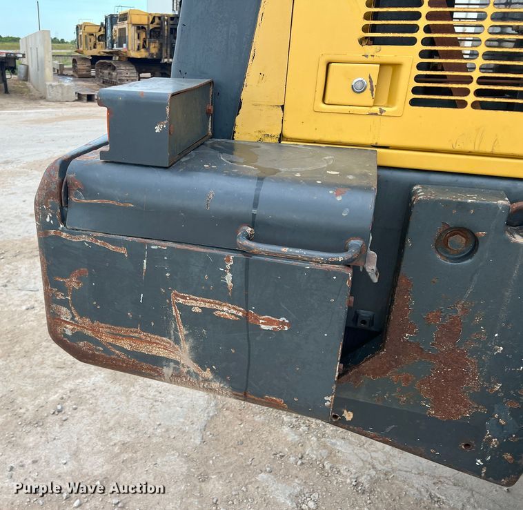 image for item DN3102 2005 Komatsu WA250-5  wheel loader