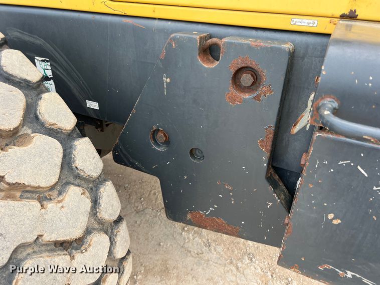 image for item DN3102 2005 Komatsu WA250-5  wheel loader