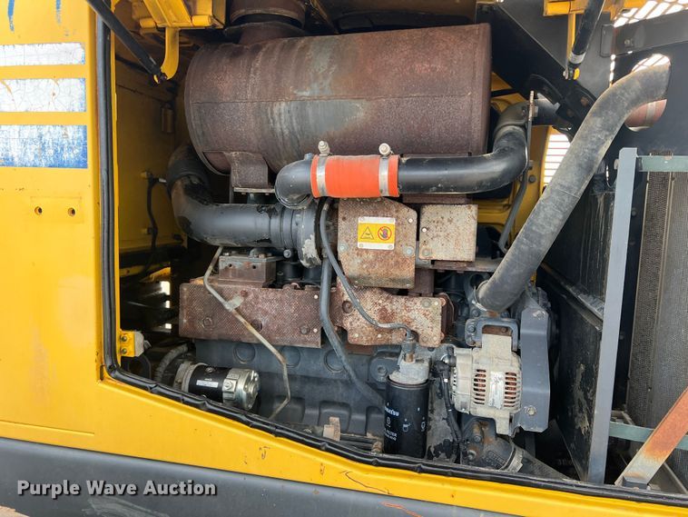 image for item DN3102 2005 Komatsu WA250-5  wheel loader