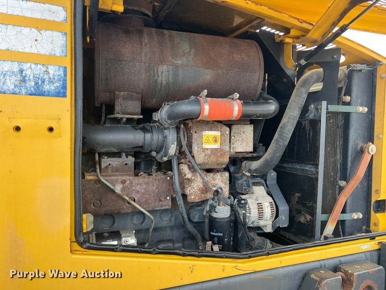 image for item DN3102 2005 Komatsu WA250-5  wheel loader