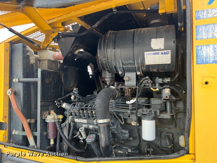 image for item DN3102 2005 Komatsu WA250-5  wheel loader