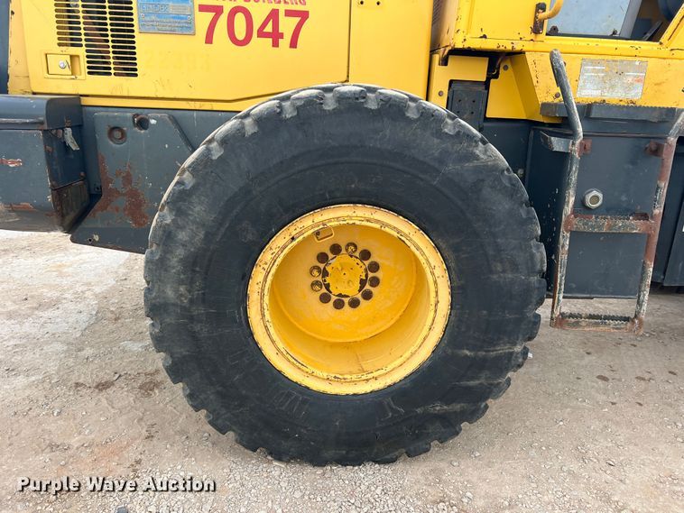 image for item DN3102 2005 Komatsu WA250-5  wheel loader