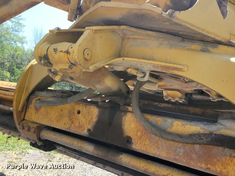 image for item DN3999 1988 John Deere 670B  motor grader