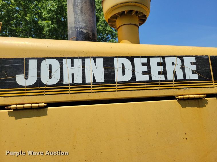 image for item DN3999 1988 John Deere 670B  motor grader