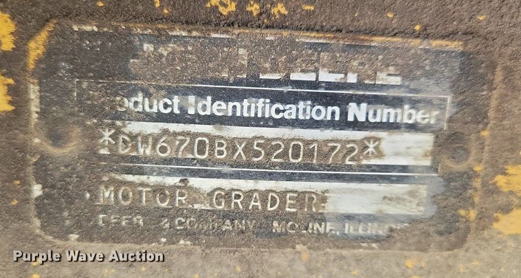 image for item DN3999 1988 John Deere 670B  motor grader