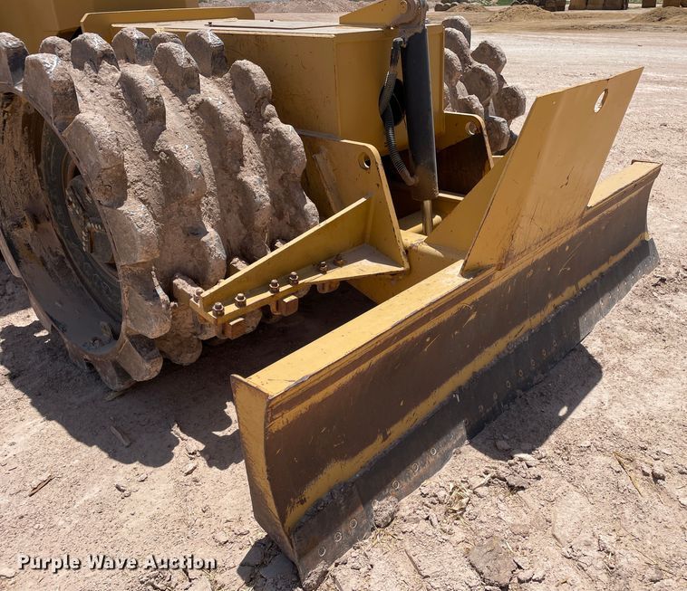 image for item DN4700 Muller TI18  soil compactor