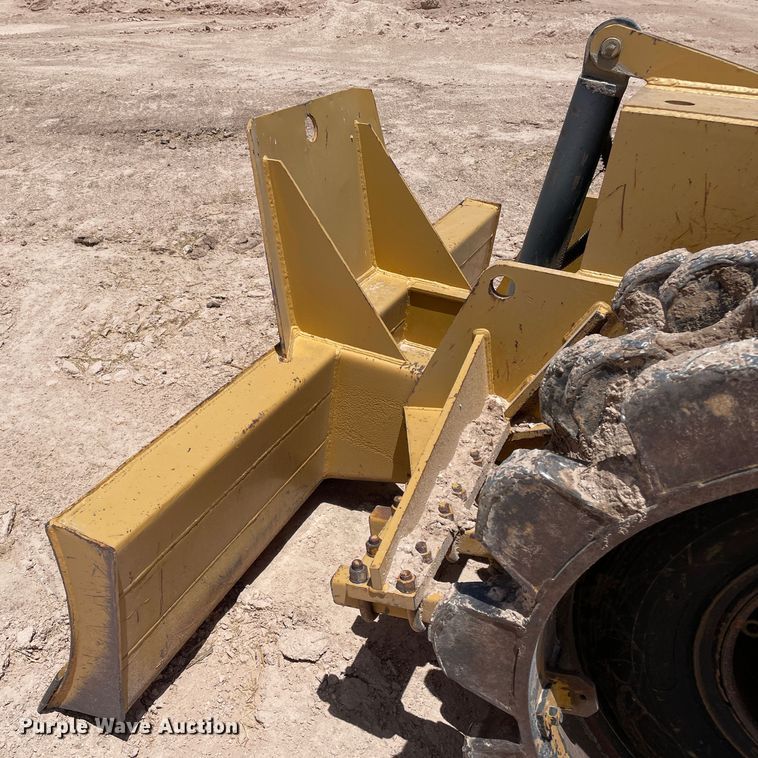 image for item DN4700 Muller TI18  soil compactor