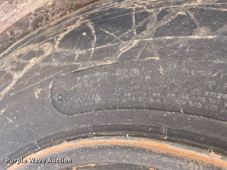 image for item DN4700 Muller TI18  soil compactor