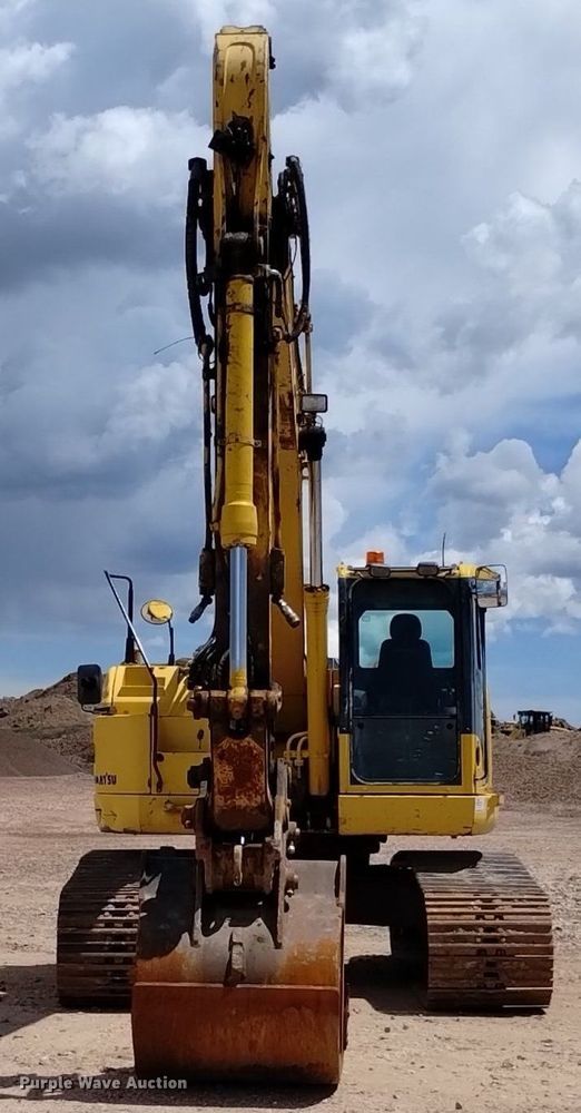 image for item DN6496 2010 Komatsu PC228USLC-8  excavator