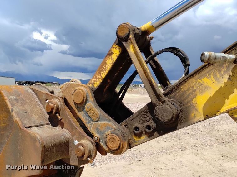 image for item DN6496 2010 Komatsu PC228USLC-8  excavator