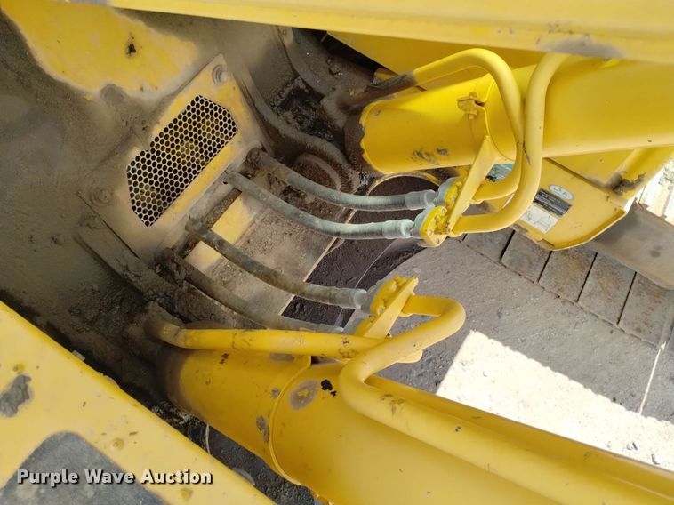 image for item DN6496 2010 Komatsu PC228USLC-8  excavator