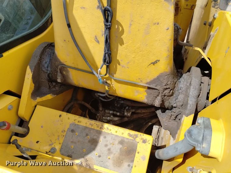 image for item DN6496 2010 Komatsu PC228USLC-8  excavator