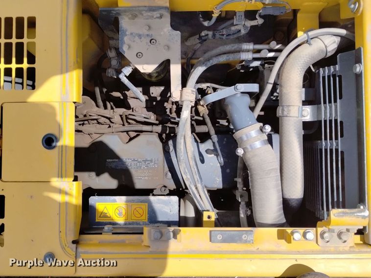 image for item DN6496 2010 Komatsu PC228USLC-8  excavator