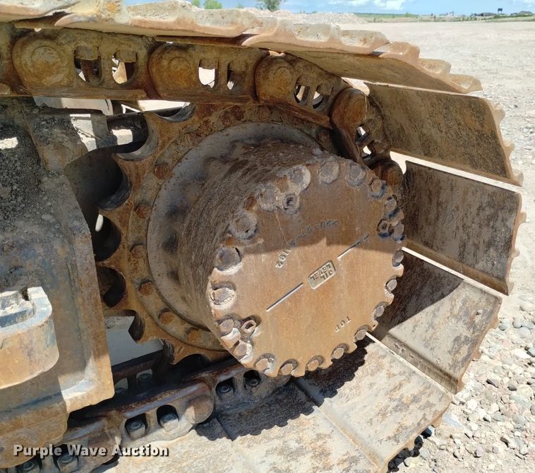 image for item DN6496 2010 Komatsu PC228USLC-8  excavator