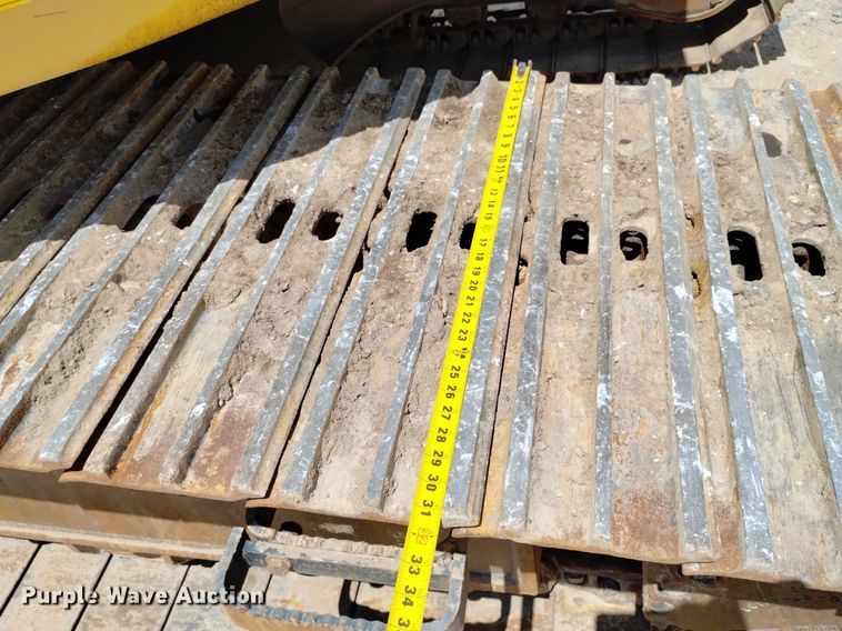 image for item DN6496 2010 Komatsu PC228USLC-8  excavator