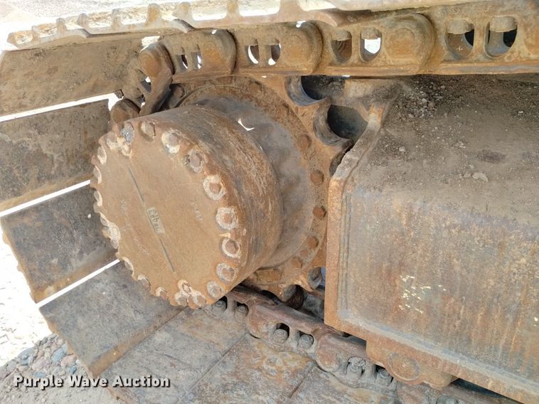 image for item DN6496 2010 Komatsu PC228USLC-8  excavator