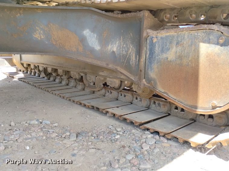 image for item DN6496 2010 Komatsu PC228USLC-8  excavator