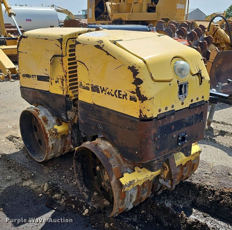 image for item DO2766 Wacker RT  trench compactor