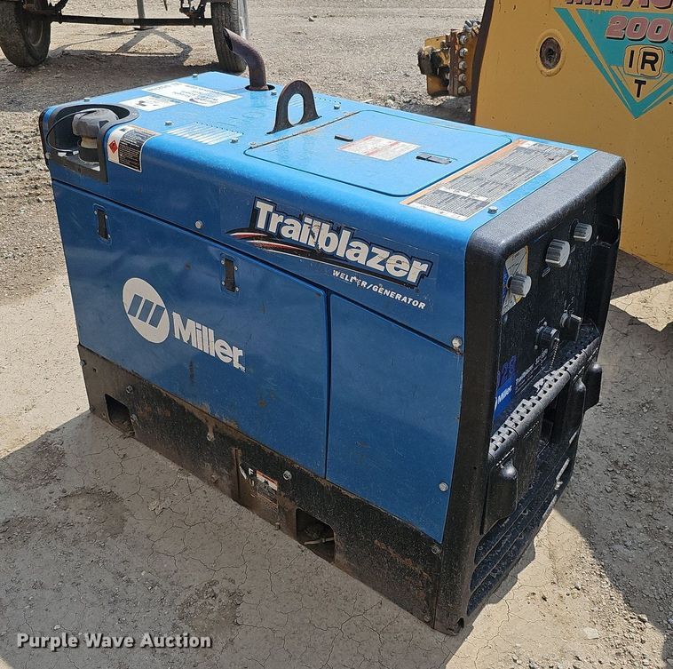 image for item DO2768 Miller Trail Blazer 325 EFI  welder/generator