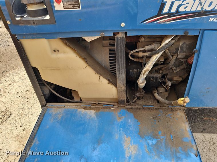 image for item DO2768 Miller Trail Blazer 325 EFI  welder/generator