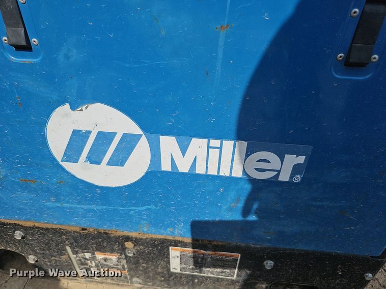 image for item DO2768 Miller Trail Blazer 325 EFI  welder/generator