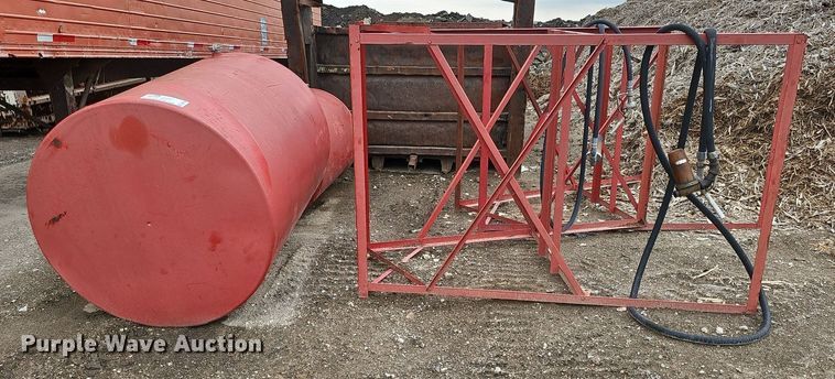 image for item DO2769 (2) fuel tanks