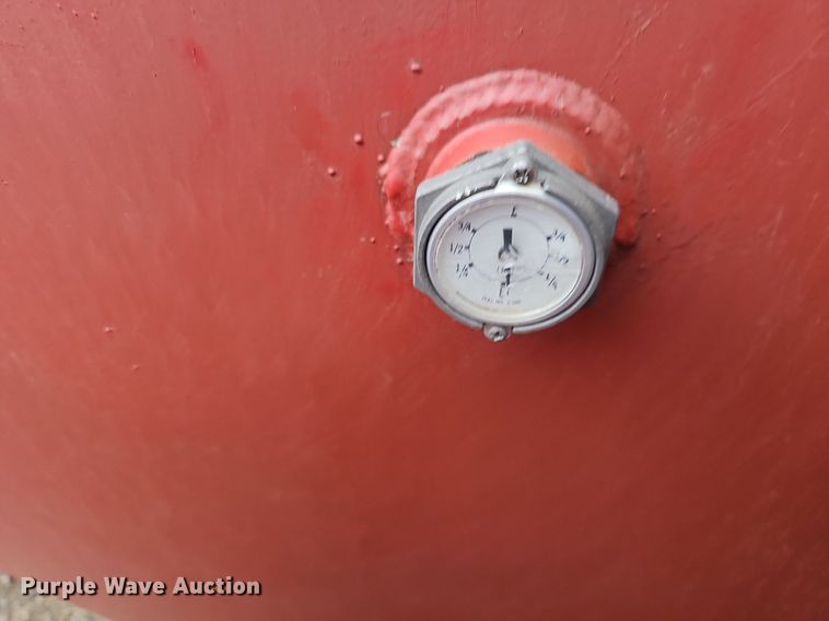 image for item DO2769 (2) fuel tanks