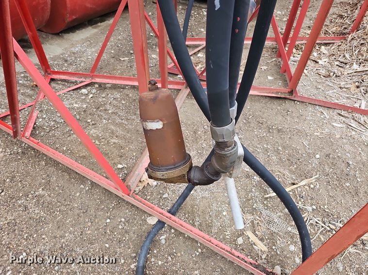 image for item DO2769 (2) fuel tanks