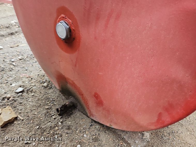 image for item DO2769 (2) fuel tanks