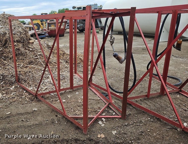 image for item DO2769 (2) fuel tanks