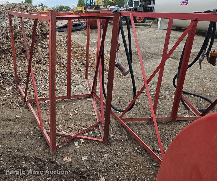 image for item DO2769 (2) fuel tanks