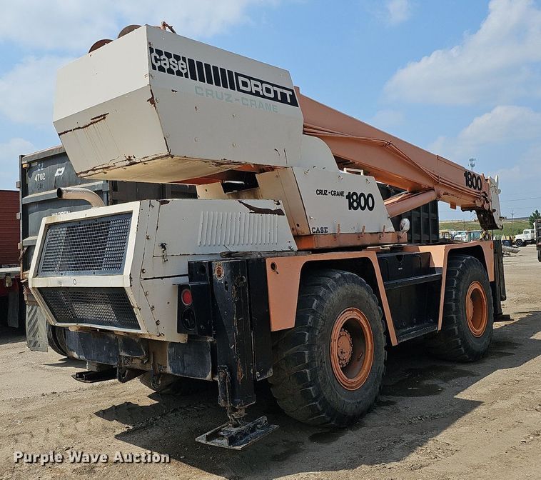 image for item DO2771 1976 Case Drott 1800CC  crane