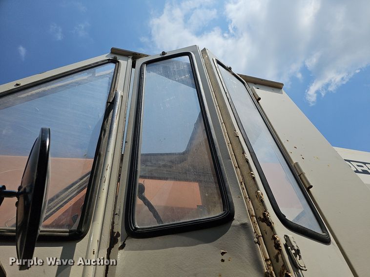 image for item DO2771 1976 Case Drott 1800CC  crane