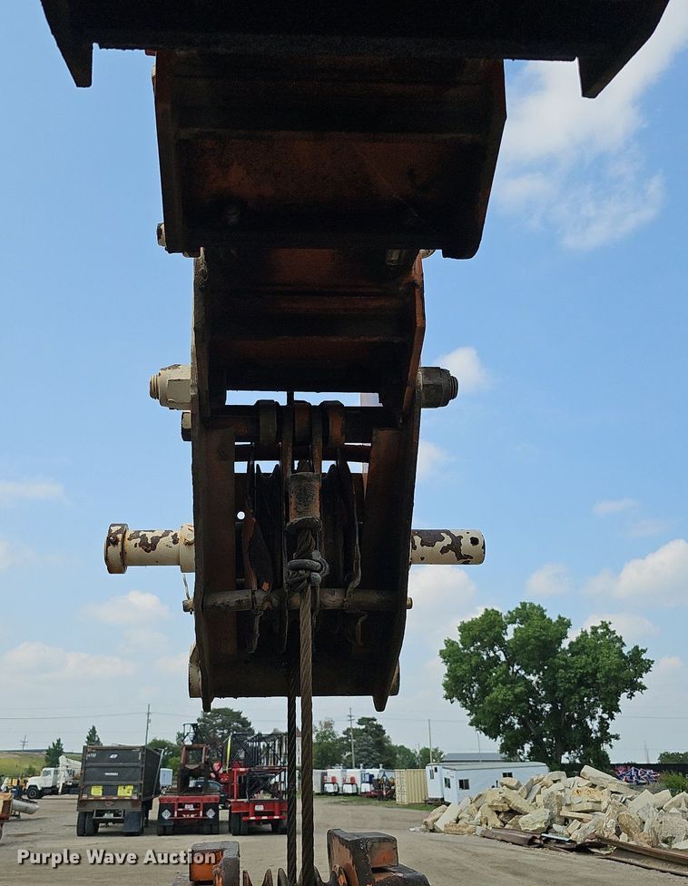 image for item DO2771 1976 Case Drott 1800CC  crane