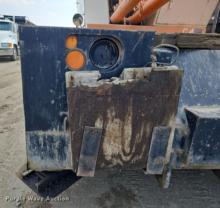 image for item DO2771 1976 Case Drott 1800CC  crane