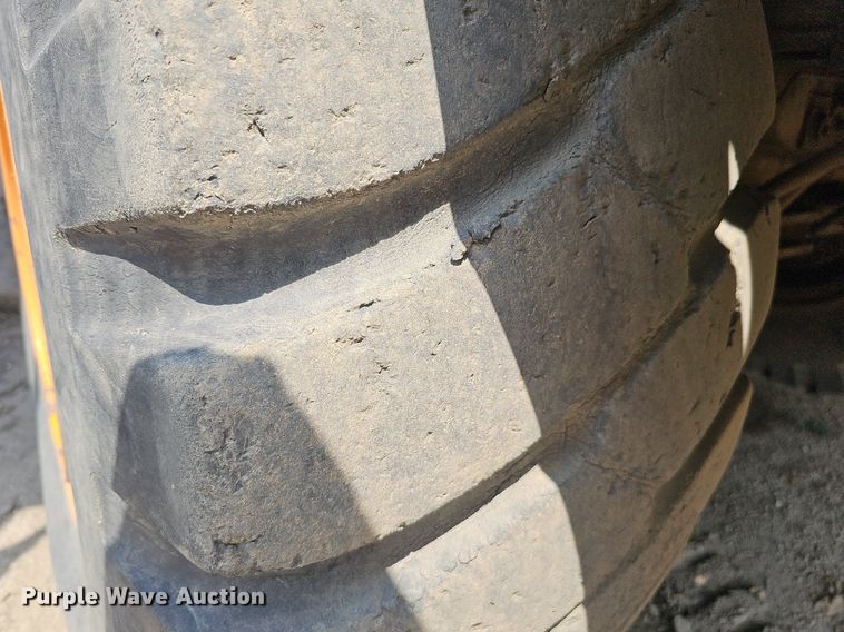 image for item DO2771 1976 Case Drott 1800CC  crane