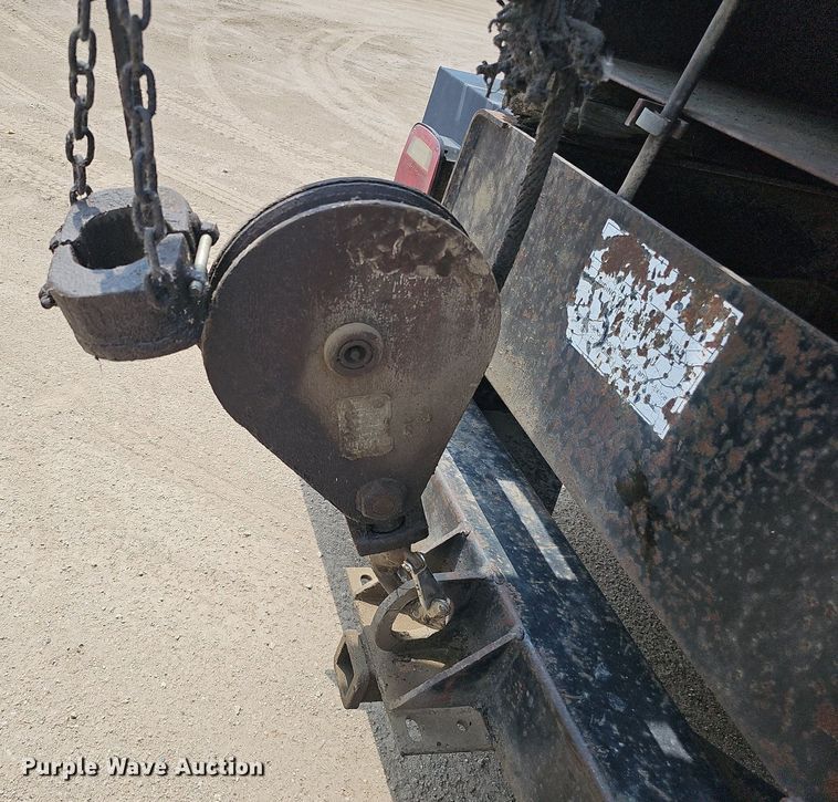 image for item DO2772 1982 Ford 8000  crane truck