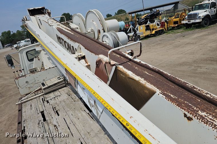 image for item DO2772 1982 Ford 8000  crane truck