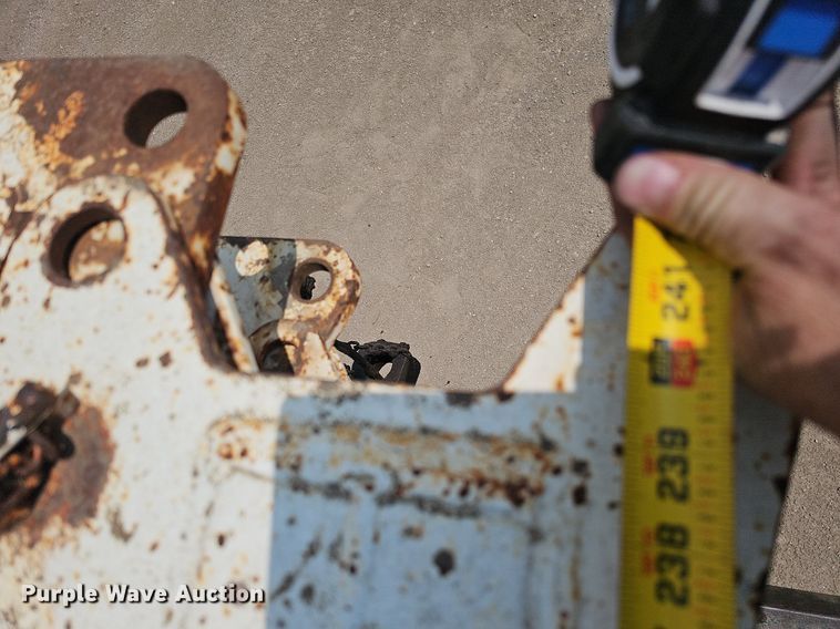 image for item DO2772 1982 Ford 8000  crane truck