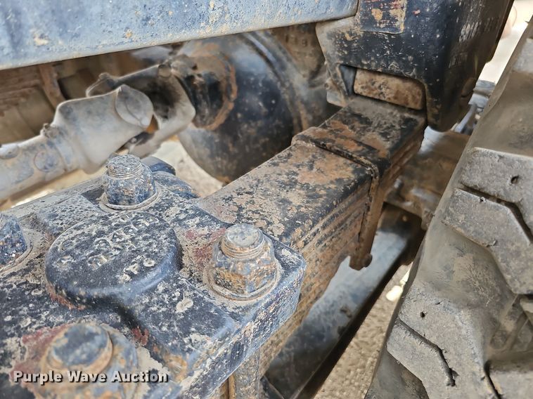 image for item DO2772 1982 Ford 8000  crane truck